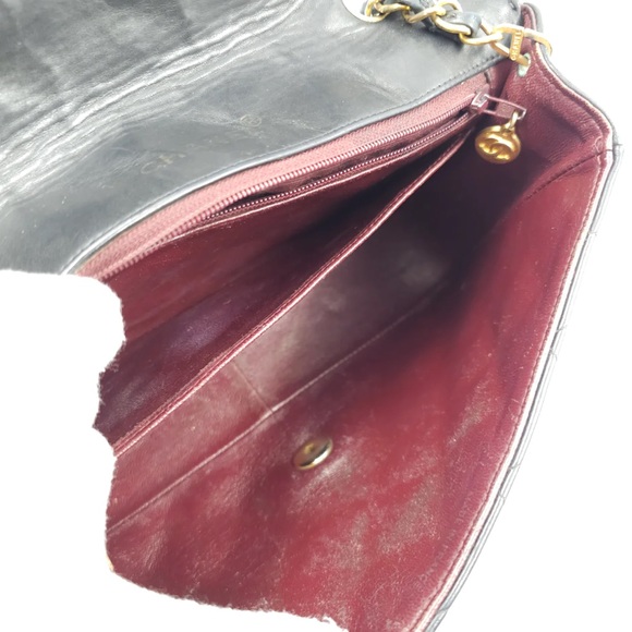 Sale!CHANEL Diana Flap Bag Lambskin Medium Size - Picture 14 of 16